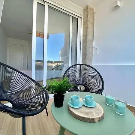 Chamartin - Acogedor - Playa Piscina Parking Y Ac Apartmán *