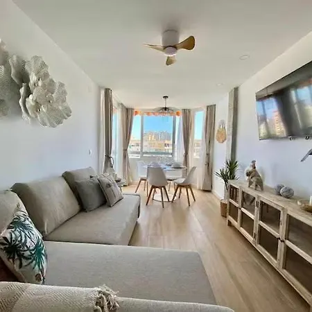 Chamartin - Acogedor - Playa Piscina Parking Y Ac Apartmán