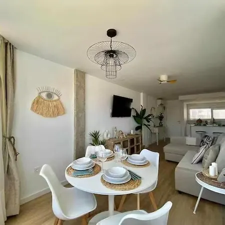 Chamartin - Acogedor - Playa Piscina Parking Y Ac Apartmán