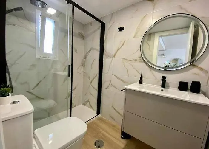 Chamartin - Acogedor - Playa Piscina Parking Y Ac Apartman *