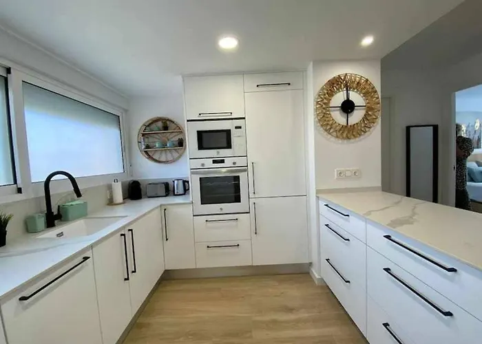 Chamartin - Acogedor - Playa Piscina Parking Y Ac Apartman Alicante